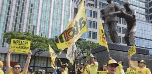 菲律宾新闻 马尼拉爆发反腐游行!民间团体要求 #弹劾贪腐官员