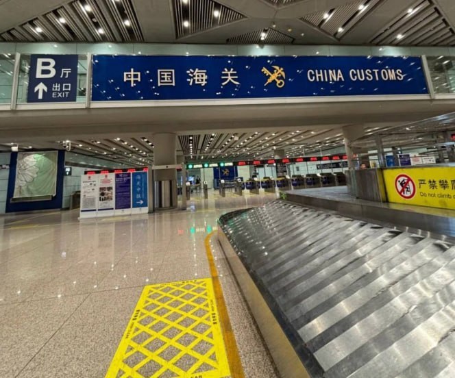 中国到妙瓦底,只需要一天;而妙瓦底回到中国,却需要一年又一年。