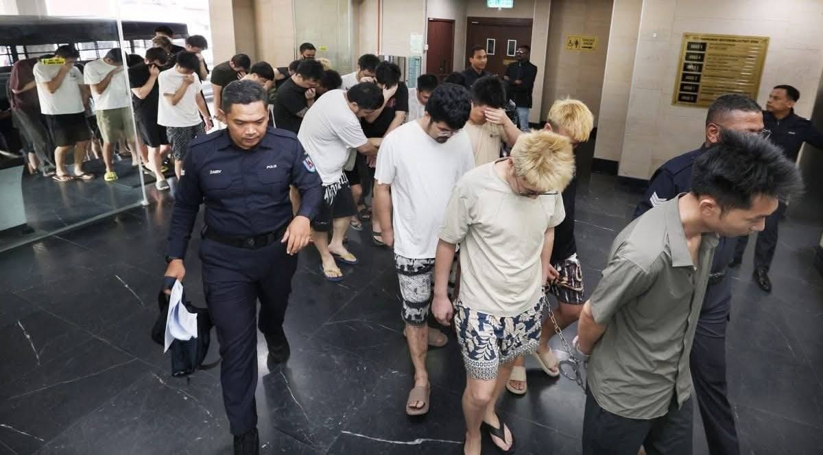 马来新闻 大马抓了29个中国男女,诈骗赌博两窝点端了