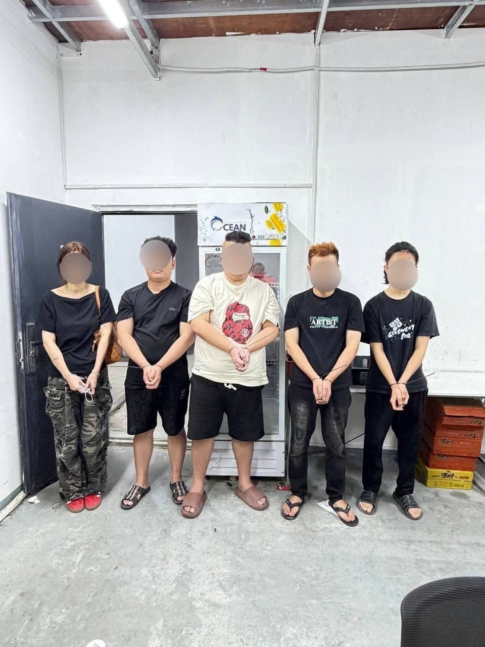 西港昨天抓了40名狗推,缴获大量犯罪证据