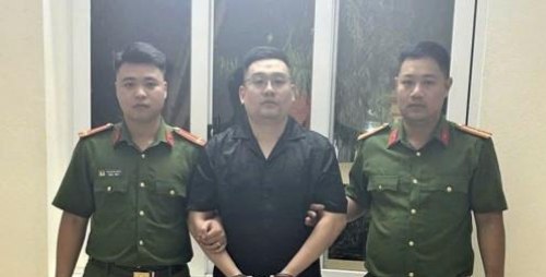 越南新闻 刚现身就被锁定!中国籍逃犯在越南边境城市被捕